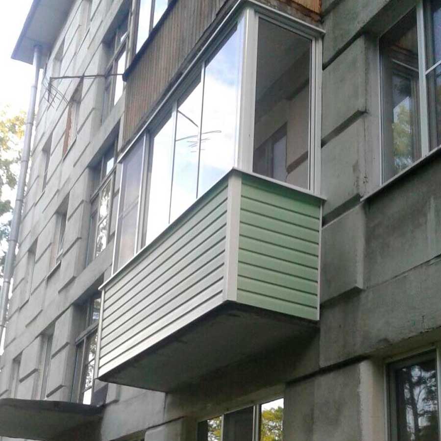 Холодное остекление балконов и лоджий алюминиевым профилем в СПб: цена от  7200 руб.